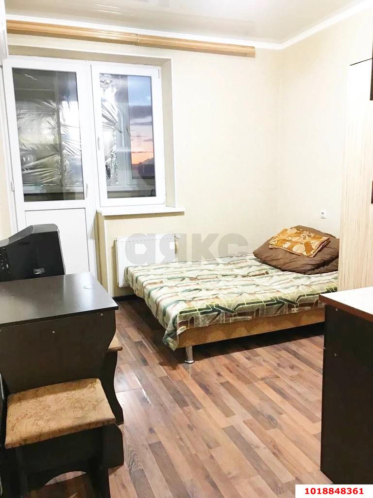 Фото №2: Студия 20&nbsp;м², 8/8&nbsp;эт. - Краснодар, Прикубанский внутригородской округ, Славянский, мкр. Светлоград, ул. Красных Партизан, 1/3к1
