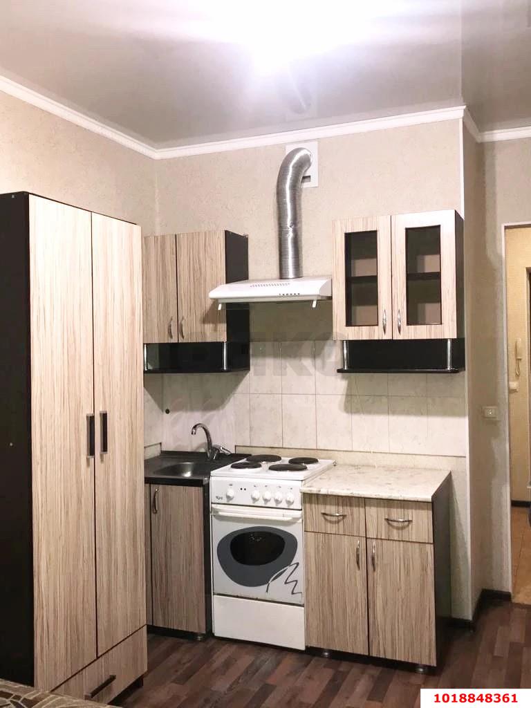 Фото №1: Студия 20&nbsp;м², 8/8&nbsp;эт. - Краснодар, Прикубанский внутригородской округ, Славянский, мкр. Светлоград, ул. Красных Партизан, 1/3к1