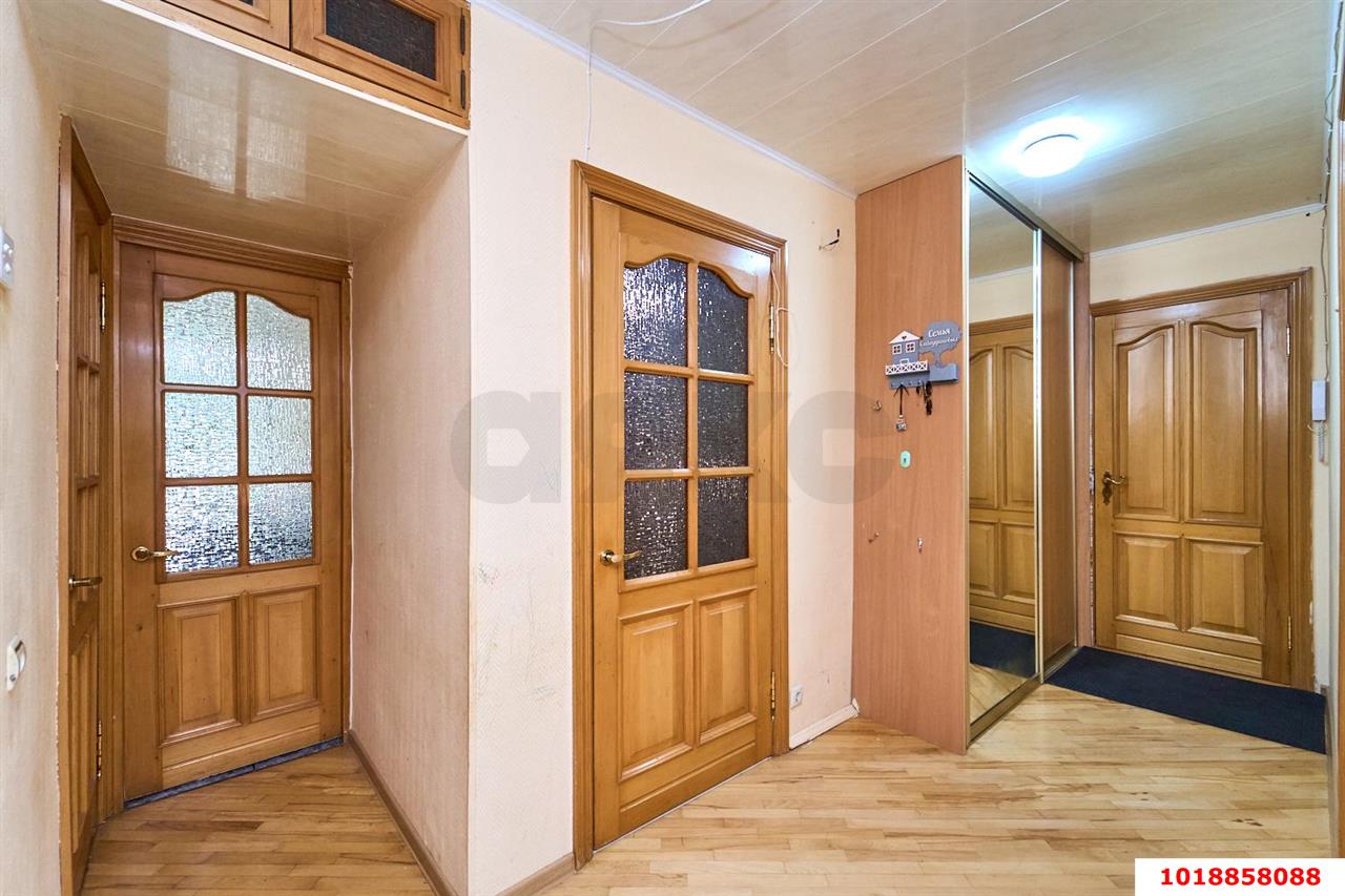 Фото №18: 3-комнатная квартира 65&nbsp;м², 2/5&nbsp;эт. - Краснодар, Западный внутригородской округ, мкр. Фестивальный, ул. Свободы, 11
