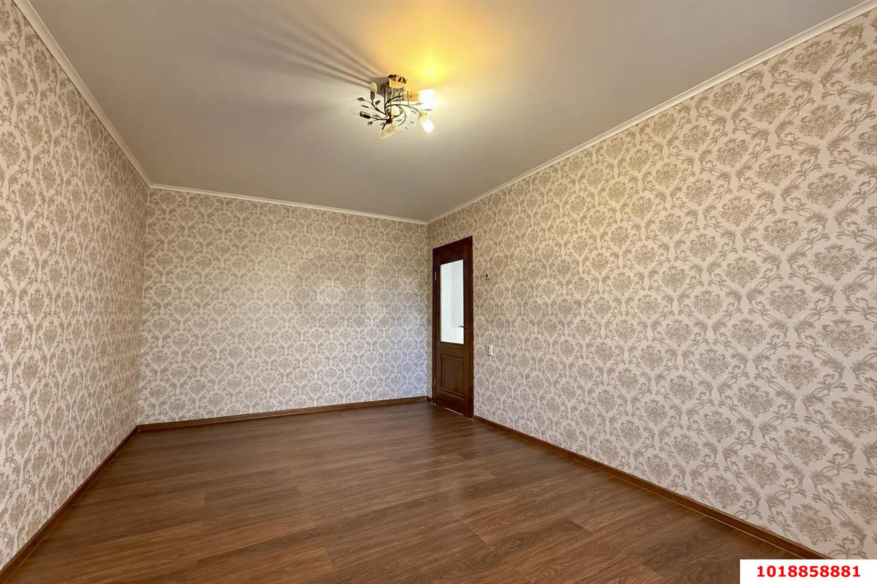 Фото №2: 2-комнатная квартира 55&nbsp;м², 4/9&nbsp;эт. - Краснодар, Карасунский внутригородской округ, мкр. Комсомольский, ул. Уральская, 194