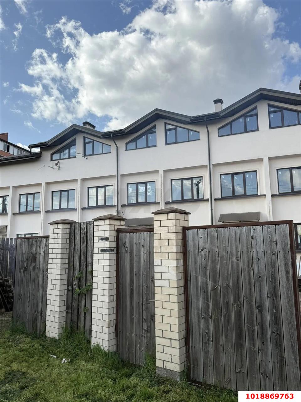 Фото №4: Дом 182&nbsp;м² + 2.5&nbsp;сот., 3&nbsp;эт. - Краснодар, мкр. Прикубанский внутригородской округ, пр-д 1-й Сахалинский, 9