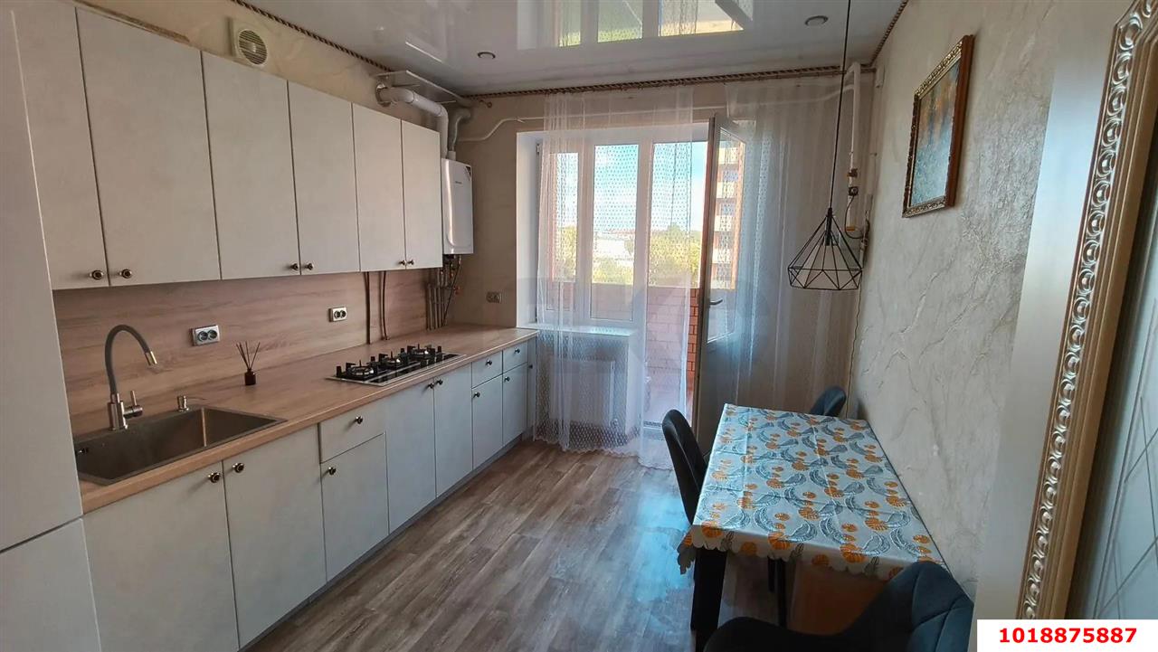 Фото №1: 2-комнатная квартира 60&nbsp;м², 3/7&nbsp;эт. - Берёзовый, Прикубанский внутригородской округ, мкр. Витаминкомбинат, ул. Декоративная, 1/11/3