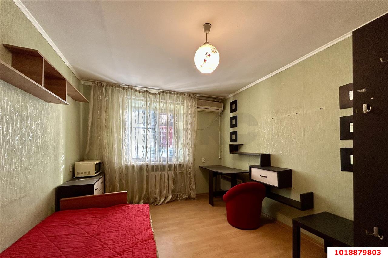 Фото №8: Комната 12&nbsp;м², 3/4&nbsp;эт. - Краснодар, Центральный внутригородской округ, мкр. Дубинка, ул. Ставропольская, 3