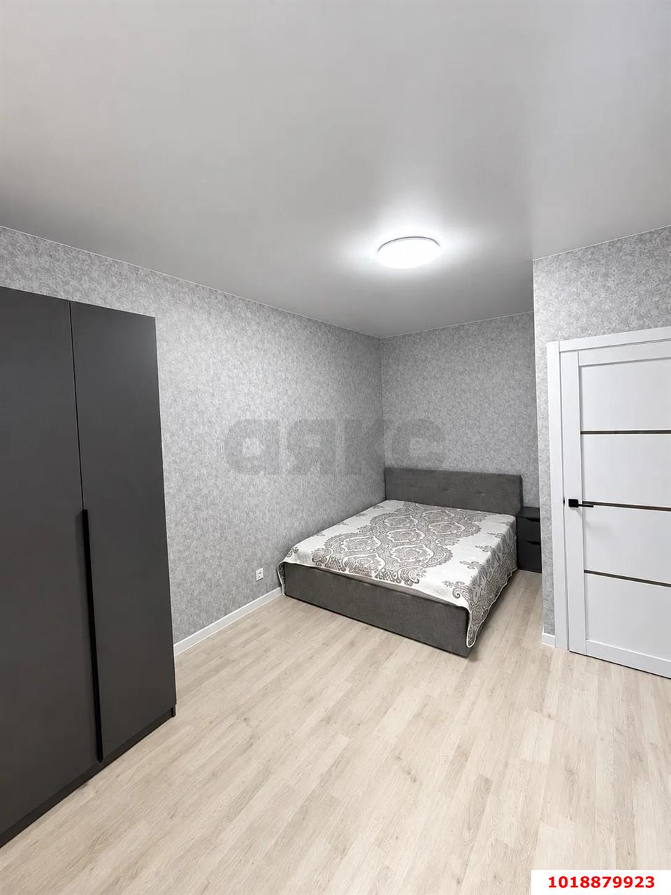 Фото №1: 1-комнатная квартира 34&nbsp;м², 13/18&nbsp;эт. - Краснодар, мкр. Карасунский внутригородской округ, ул. имени Владимира Жириновского, 7к2