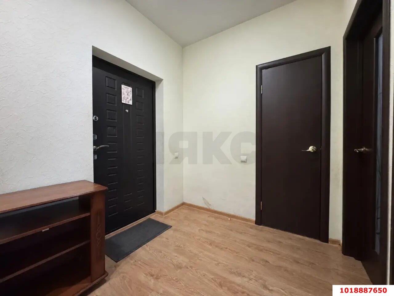Фото №6: 1-комнатная квартира 36&nbsp;м², 1/3&nbsp;эт. - Краснодар, мкр. Прикубанский внутригородской округ, ул. Сахалинская, 12