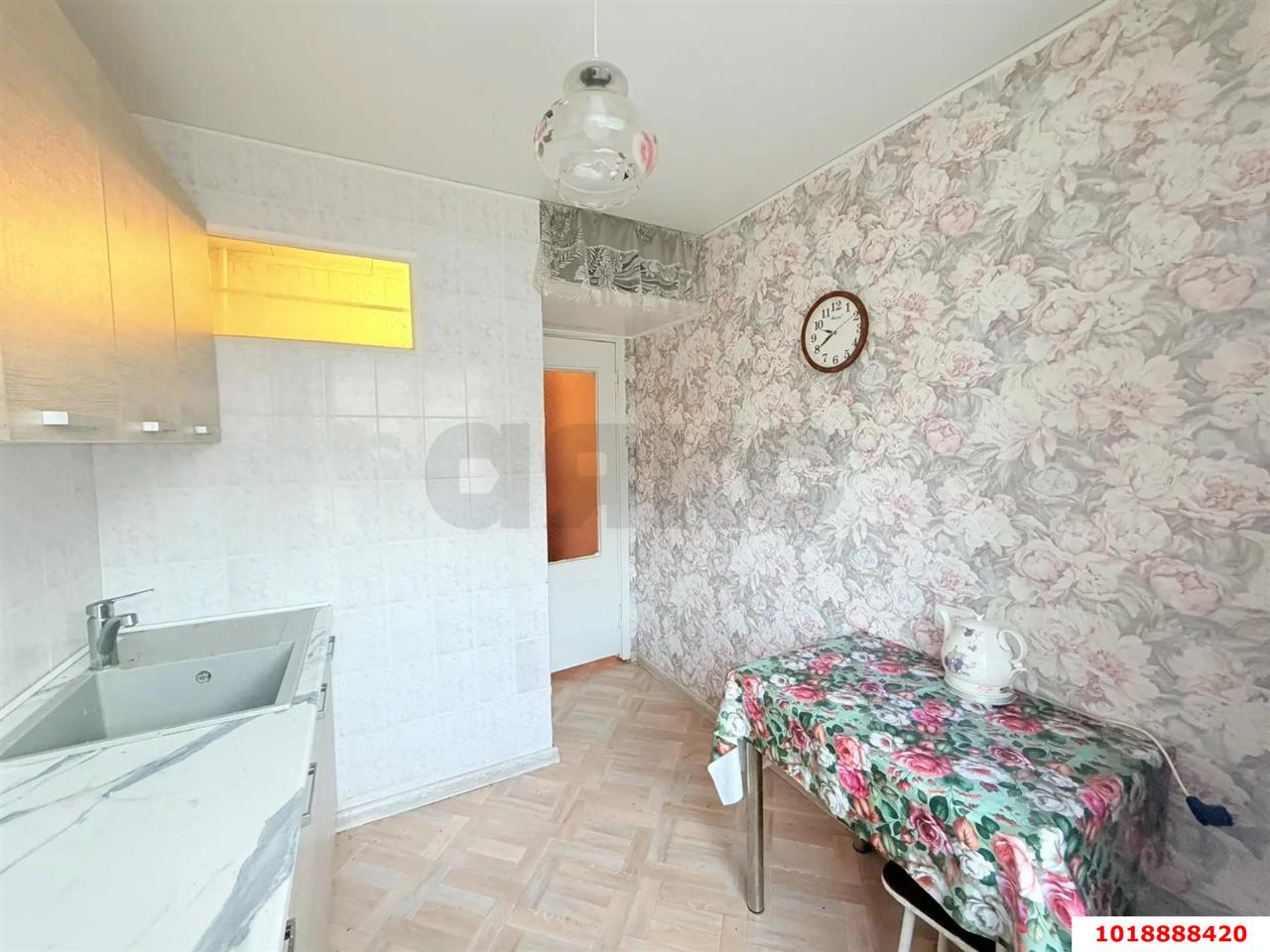 Фото №2: 3-комнатная квартира 50&nbsp;м², 3/5&nbsp;эт. - Краснодар, Прикубанский внутригородской округ, мкр. Славянский, ул. Красных Партизан, 161/1