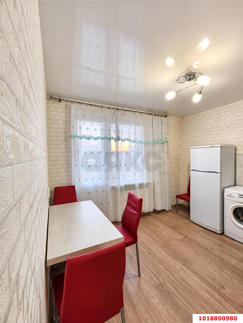 Фото №4: 1-комнатная квартира 37&nbsp;м², 13/16&nbsp;эт. - Краснодар, Прикубанский внутригородской округ, мкр. Восточно-Кругликовский, ул. Генерала Трошева, 39