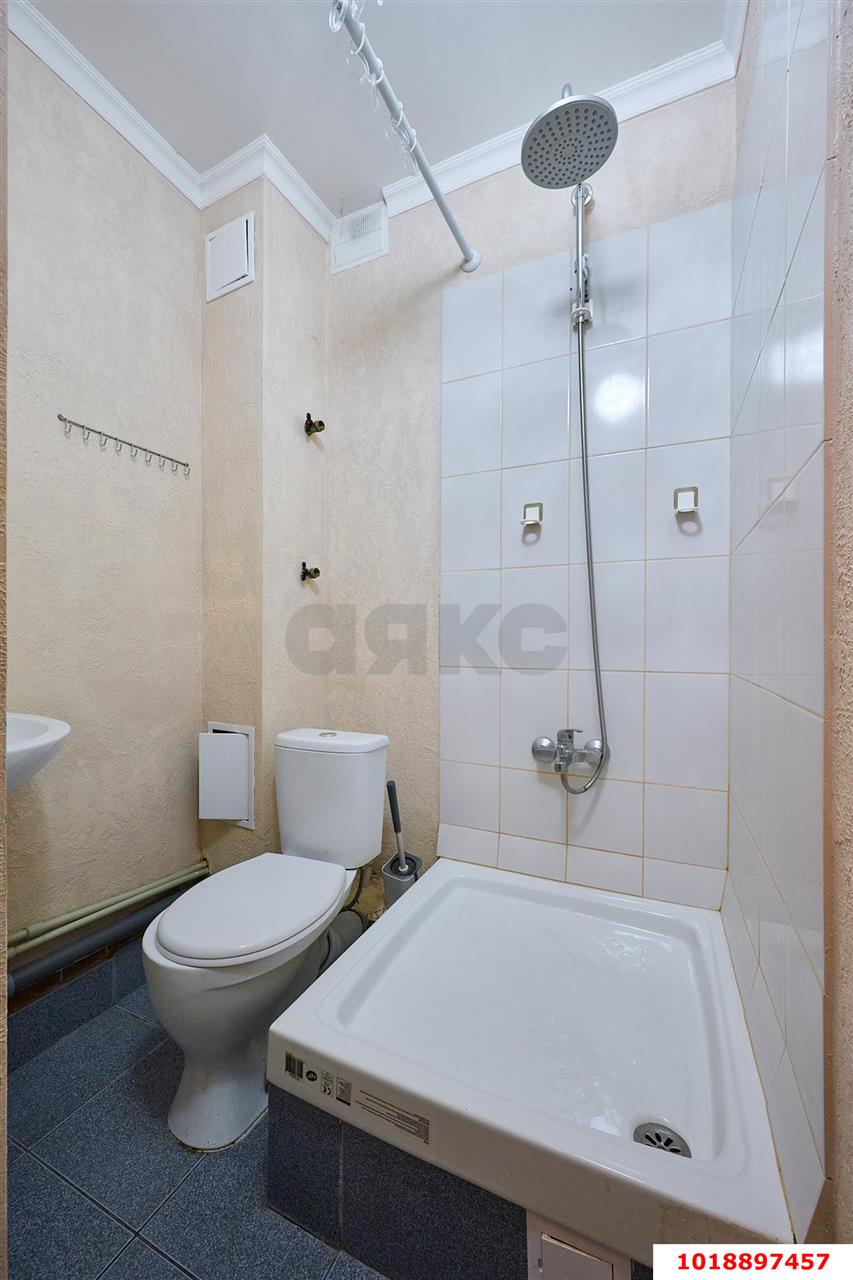 Фото №4: 1-комнатная квартира 30&nbsp;м², 6/6&nbsp;эт. - Краснодар, Западный внутригородской округ, мкр. Сельскохозяйственный Институт, ул. Алма-Атинская, 2Б