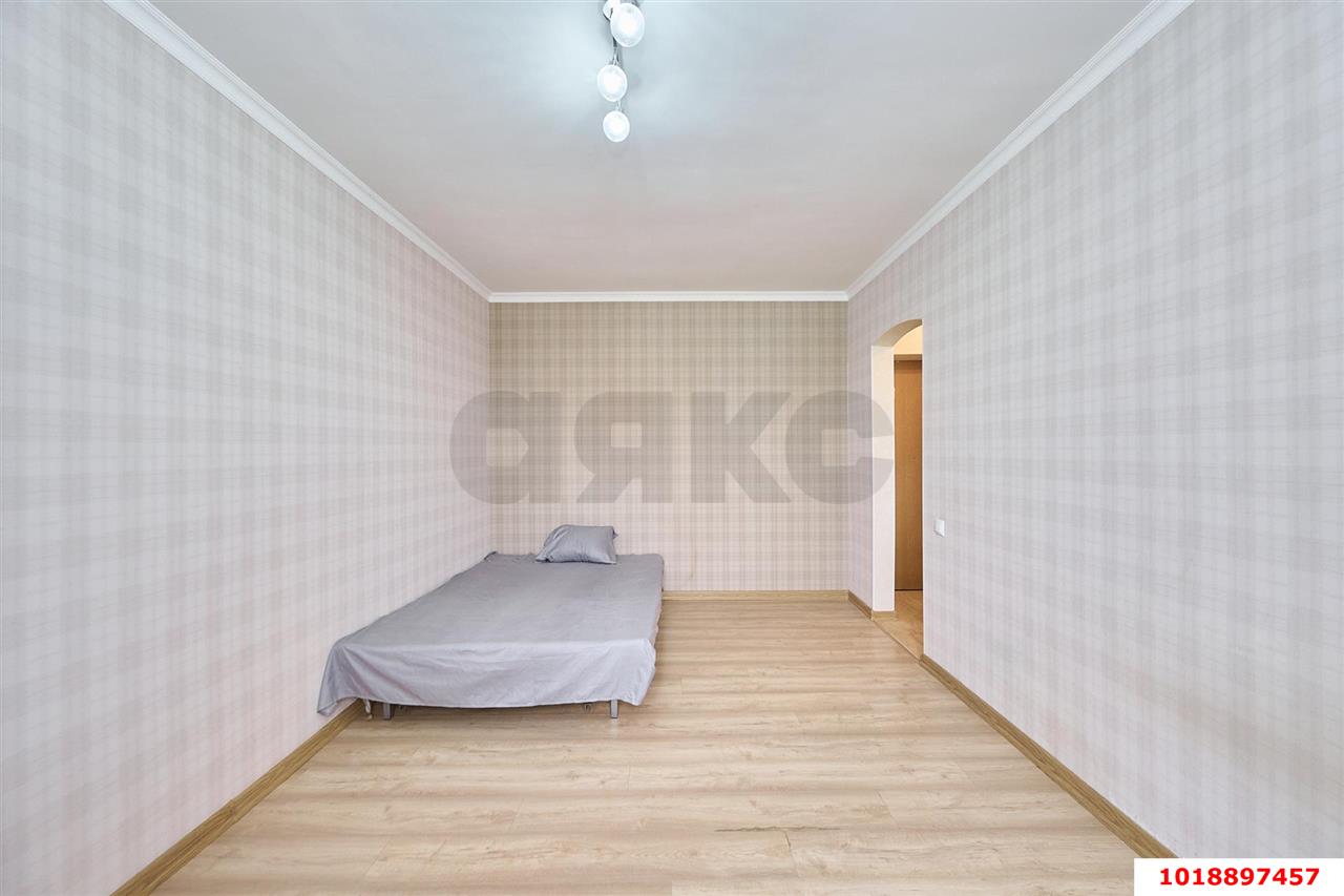 Фото №3: 1-комнатная квартира 30&nbsp;м², 6/6&nbsp;эт. - Краснодар, Западный внутригородской округ, мкр. Сельскохозяйственный Институт, ул. Алма-Атинская, 2Б