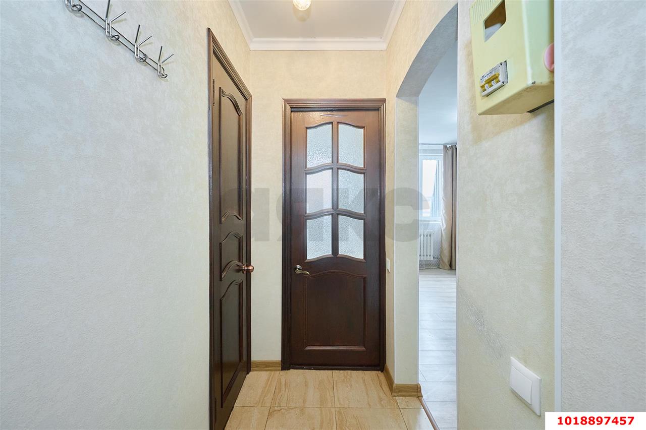 Фото №11: 1-комнатная квартира 30&nbsp;м², 6/6&nbsp;эт. - Краснодар, Западный внутригородской округ, мкр. Сельскохозяйственный Институт, ул. Алма-Атинская, 2Б