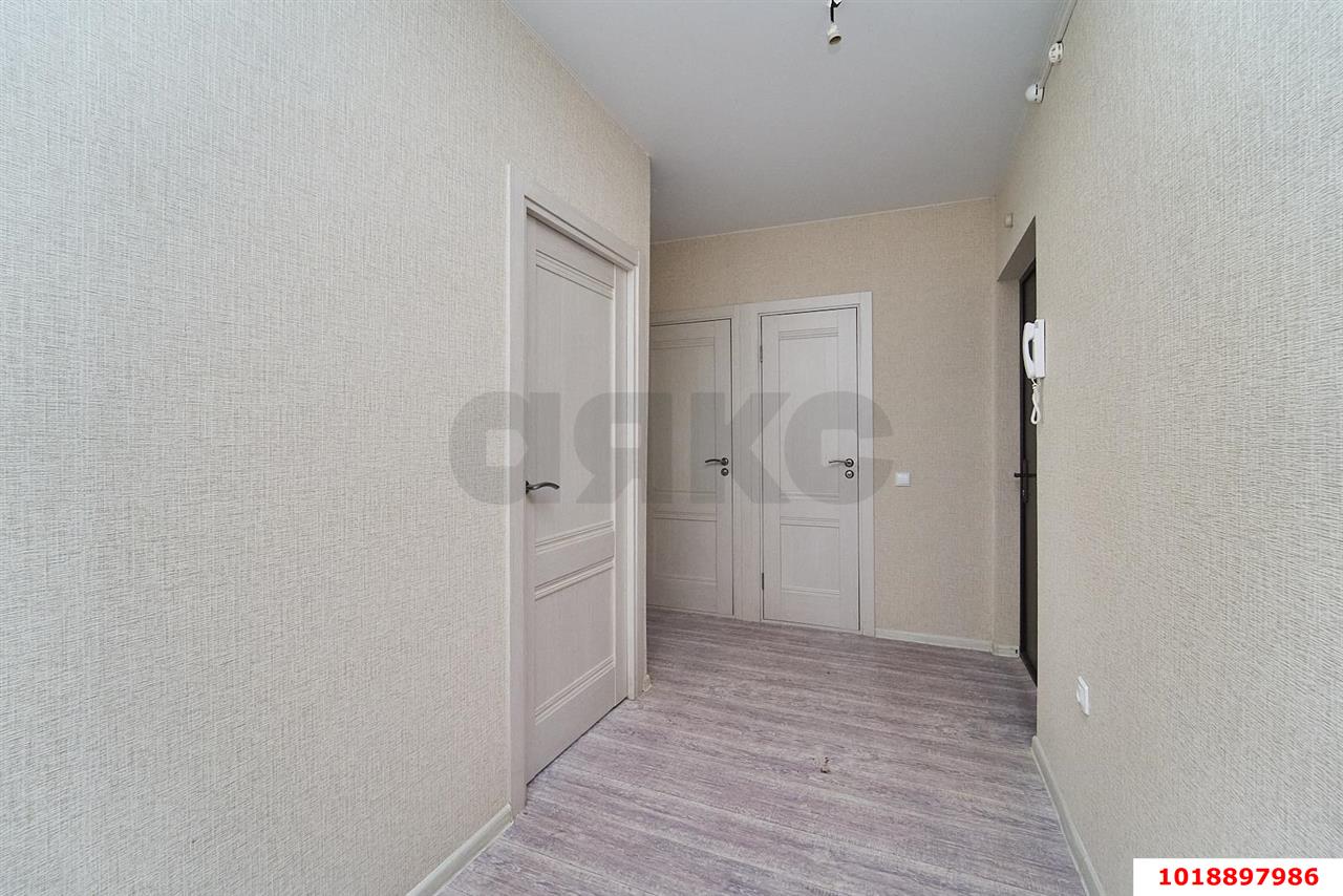 Фото №13: 2-комнатная квартира 60&nbsp;м², 16/16&nbsp;эт. - Краснодар, Прикубанский внутригородской округ, Восточный, мкр. жилой комплекс Квартал № 6, ул. Генерал-лейтенанта Александра Сапрунова, 15