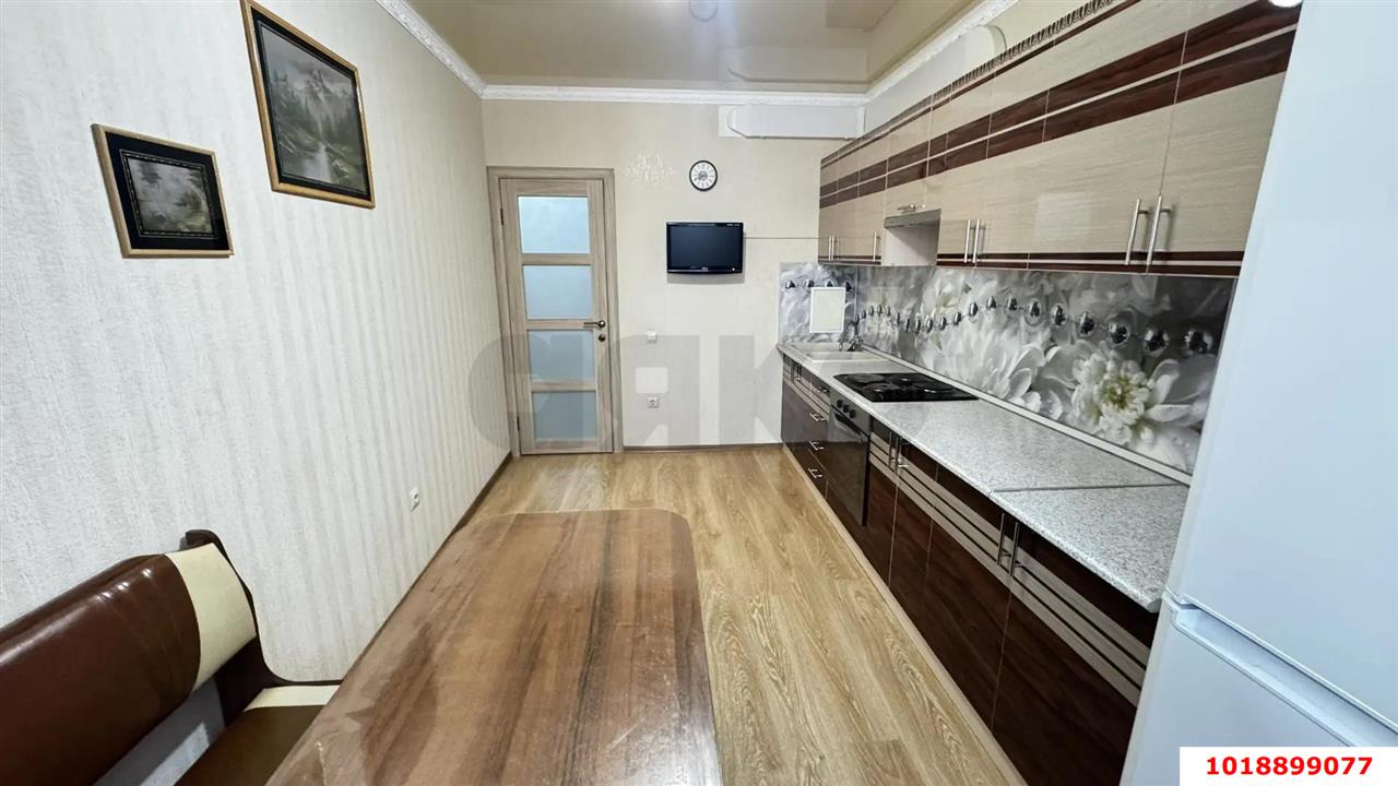 Фото №3: 1-комнатная квартира 43&nbsp;м², 6/13&nbsp;эт. - Краснодар, Прикубанский внутригородской округ, Фестивальный, Солнечный, мкр. ЖК Солнечный Парк, ул. имени Симиренко, 37к1