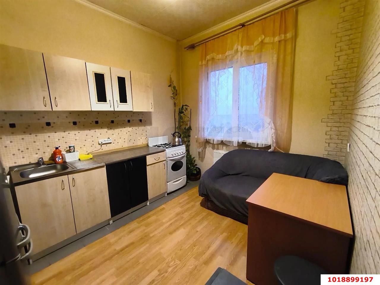 Фото №1: 1-комнатная квартира 38&nbsp;м², 5/6&nbsp;эт. - Краснодар, Прикубанский внутригородской округ, Калинино, мкр. Завод Радиоизмерительных Приборов, пер. Корчагинский, 6к4