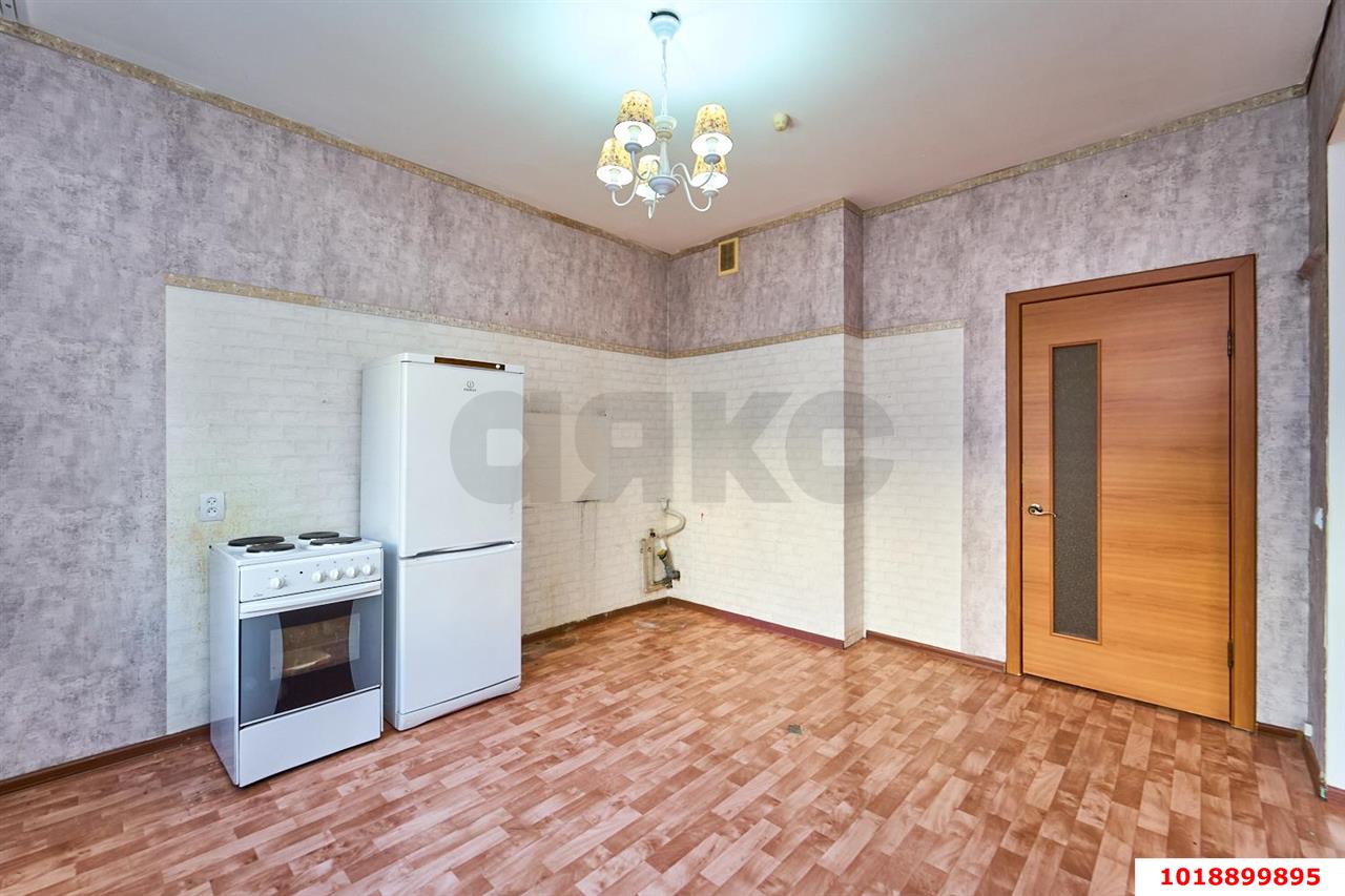Фото №6: 2-комнатная квартира 74&nbsp;м², 4/17&nbsp;эт. - Краснодар, Прикубанский внутригородской округ, мкр. имени Маршала Жукова, ул. Александра Покрышкина, 4/4