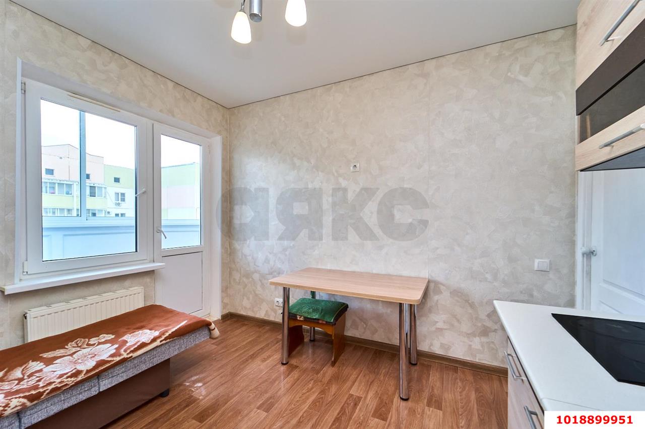 Фото №4: 1-комнатная квартира 39&nbsp;м², 8/16&nbsp;эт. - Краснодар, Карасунский внутригородской округ, мкр. Почтовый, ул. имени Валерия Гассия, 4/1