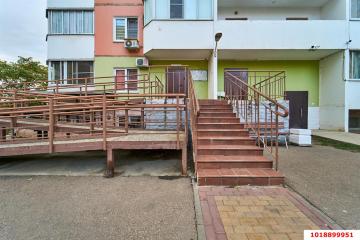 Фото №1: 1-комнатная квартира 35&nbsp;м², 8/16&nbsp;эт. - Краснодар, мкр. Почтовый, ул. имени Валерия Гассия, 4/1