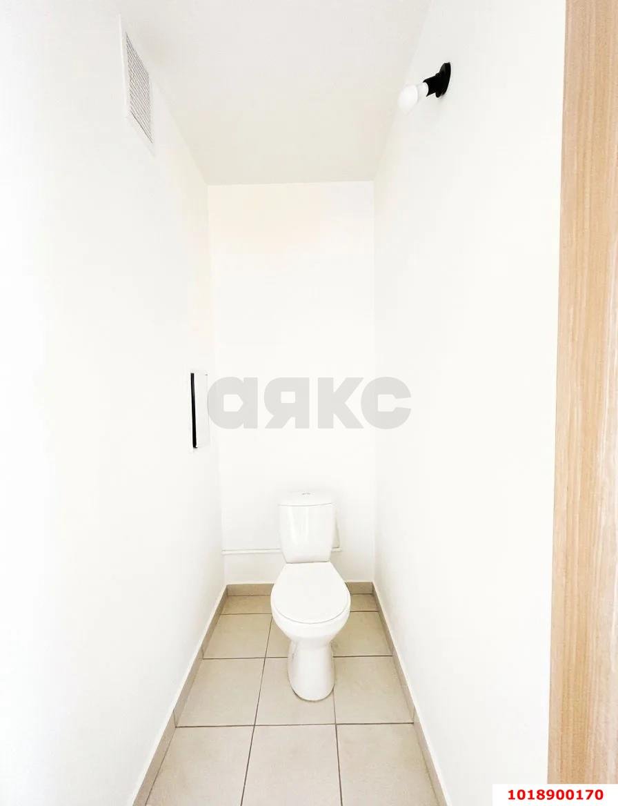 Фото №8: 2-комнатная квартира 63&nbsp;м², 5/16&nbsp;эт. - Краснодар, Прикубанский внутригородской округ, ж/р Восточный, ул. им. Героя Сарабеева В.И., 9/1