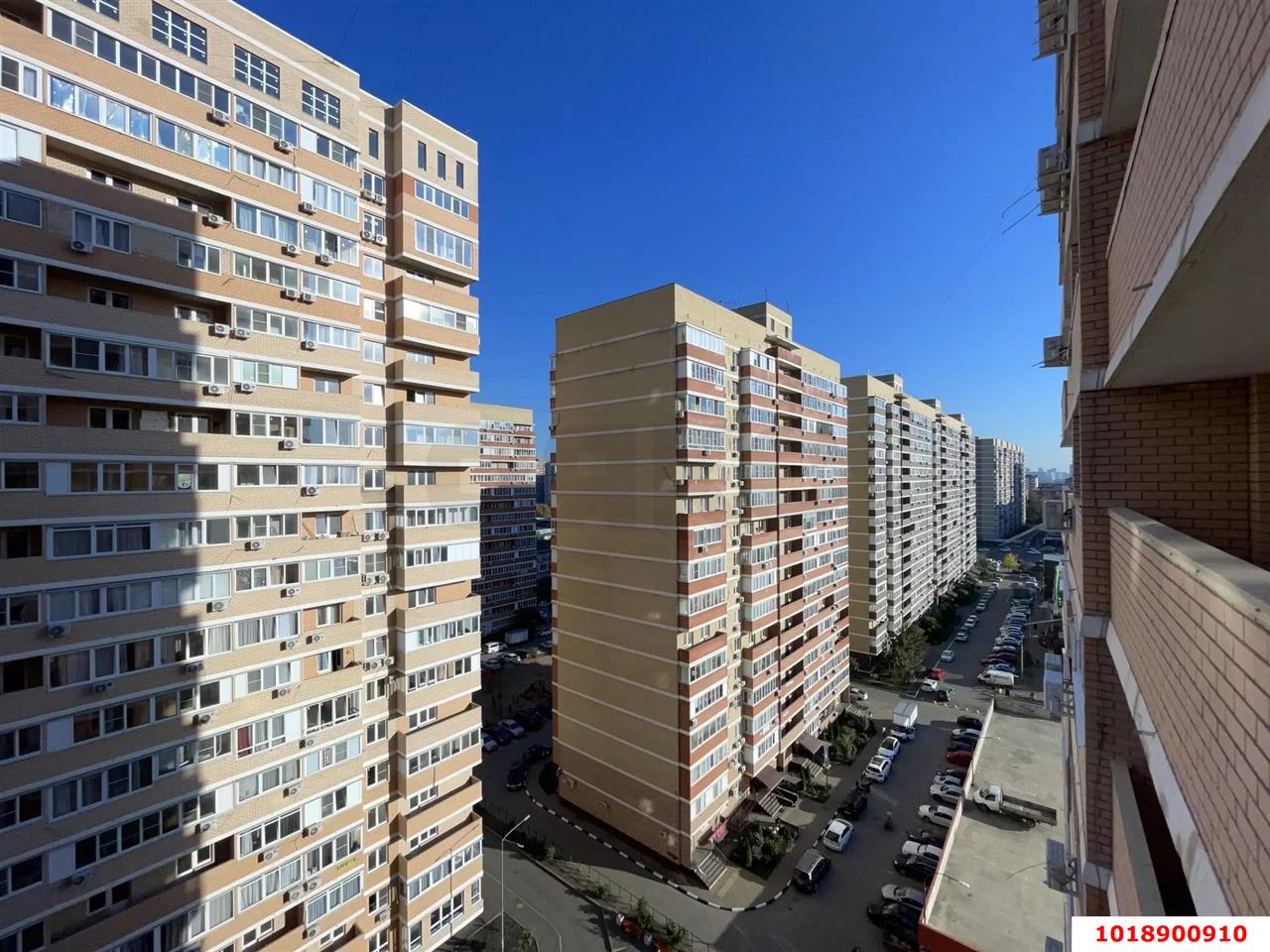 Фото №2: 3-комнатная квартира 60&nbsp;м², 16/19&nbsp;эт. - Краснодар, Прикубанский внутригородской округ, имени Петра Метальникова, мкр. жилой комплекс Радуга, ул. Евгении Жигуленко, 7