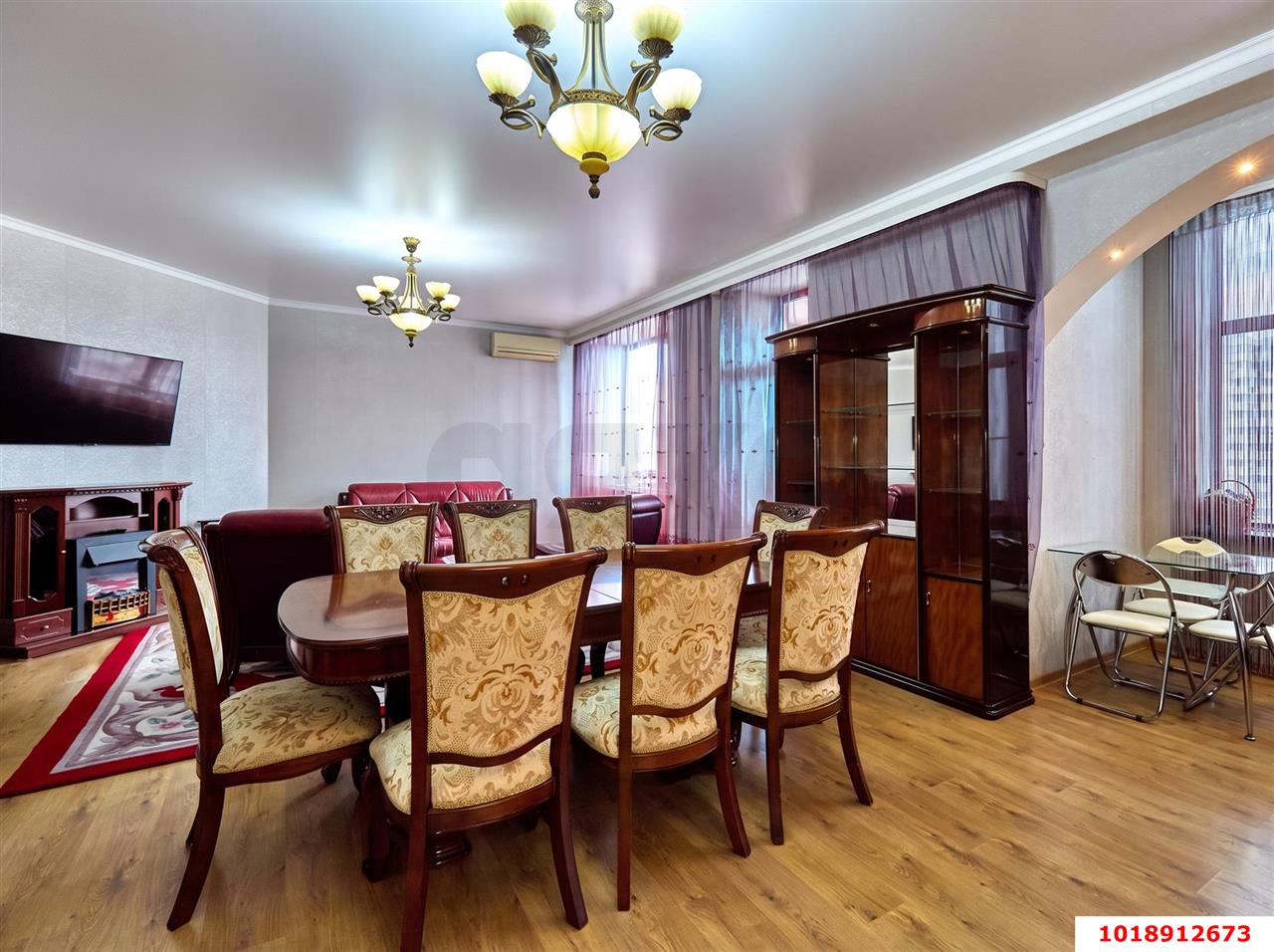 Фото №1: 4-комнатная квартира 161&nbsp;м², 12/17&nbsp;эт. - Краснодар, Западный внутригородской округ, мкр. Центральный, ул. Комсомольская, 6