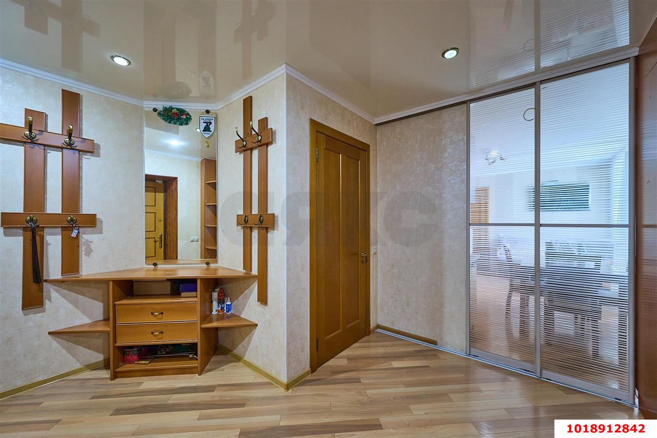 Фото №16: 2-комнатная квартира 71&nbsp;м², 5/14&nbsp;эт. - Краснодар, Западный внутригородской округ, мкр. Центральный, ул. имени Пушкина, 5