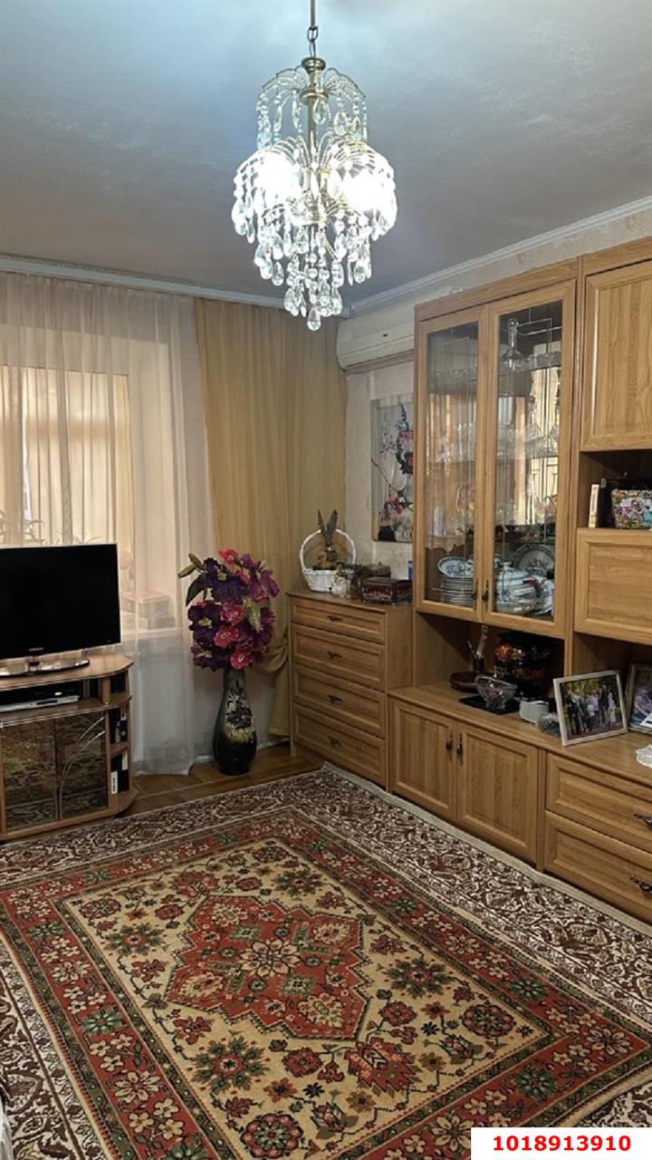 Фото №1: 2-комнатная квартира 55&nbsp;м², 4/9&nbsp;эт. - Краснодар, Карасунский внутригородской округ, мкр. Комсомольский, ул. Сормовская, 163