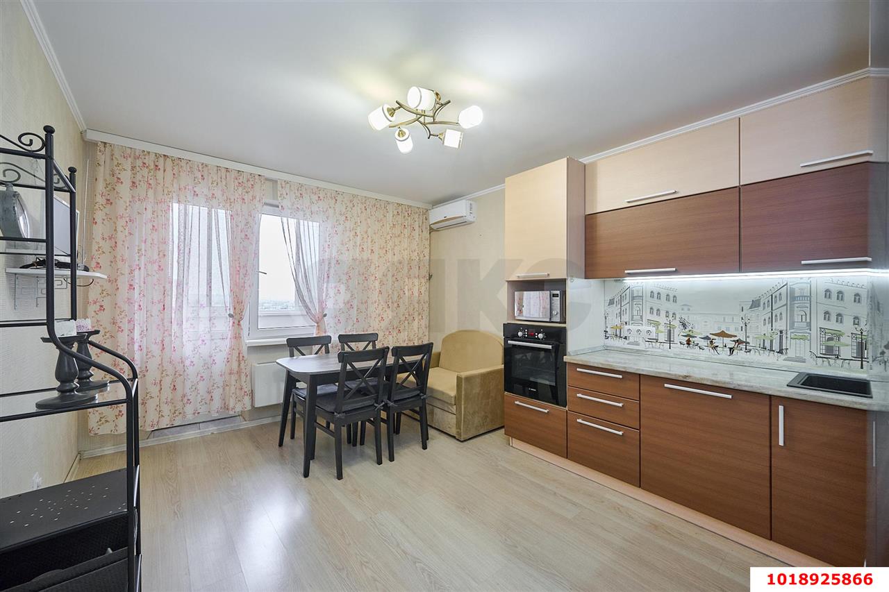 Фото №1: 2-комнатная квартира 77&nbsp;м², 15/16&nbsp;эт. - Краснодар, Западный внутригородской округ, мкр. Фестивальный, пр-д Дальний, 5А