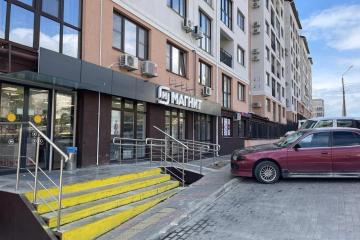 Фото №1: Торговое помещение 374 м², 1/7 эт. - Геленджик, мкр. ЖК Акварель, пер. Больничный, 4к8