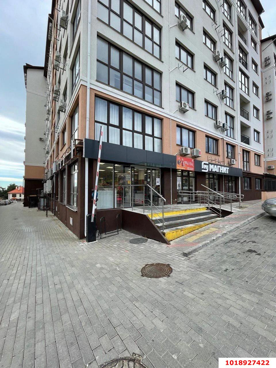 Фото №2: Торговое помещение 374&nbsp;м², 1/7&nbsp;эт. - Геленджик, мкр. ЖК Акварель, пер. Больничный, 4к8