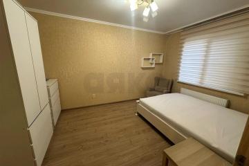 Фото №1: 1-комнатная квартира 30 м², 1/5 эт. - Новая Адыгея, мкр. жилой комплекс Родной Дом, ул. Бжегокайская, 31/2к1
