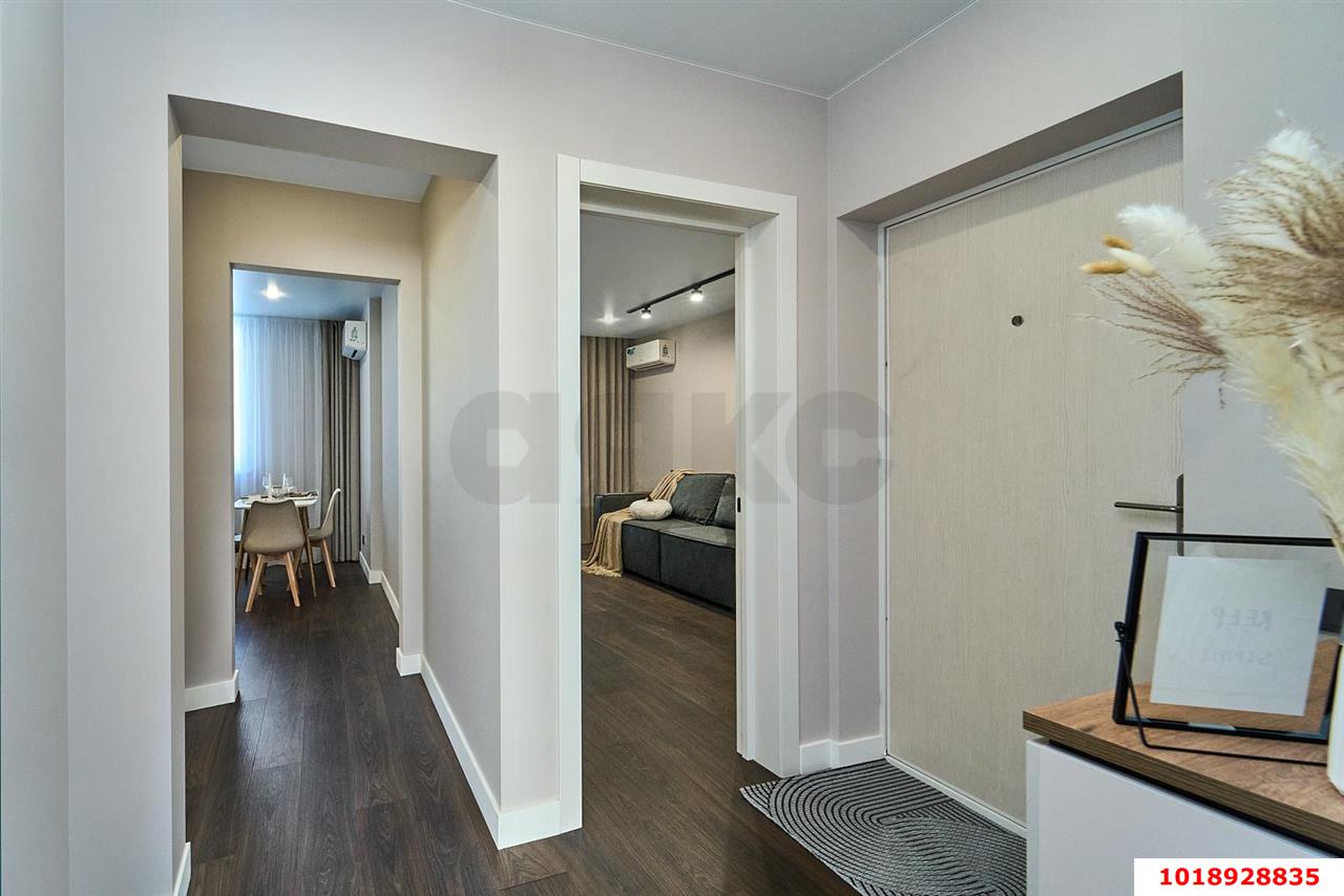 Фото №6: 2-комнатная квартира 54&nbsp;м², 10/18&nbsp;эт. - Краснодар, Прикубанский внутригородской округ, Микрохирургии глаза, мкр. жилой комплекс Сограт, ул. Красных Партизан, 4/15