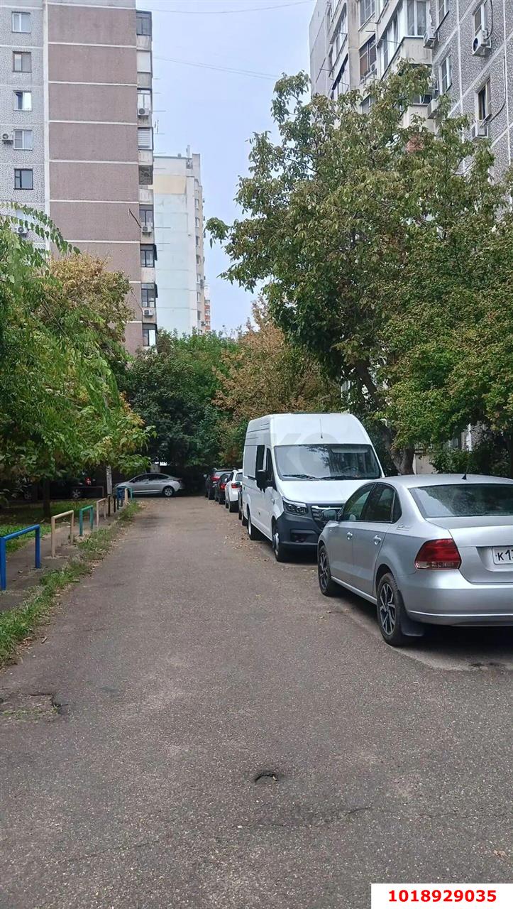 Фото №17: 2-комнатная квартира 55&nbsp;м², 5/11&nbsp;эт. - Краснодар, Прикубанский внутригородской округ, мкр. Завод Измерительных Приборов, ул. имени 40-летия Победы, 37/2