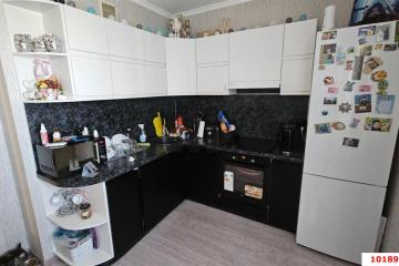Фото №1: 2-комнатная квартира 62 м², 18/18 эт. - Краснодар, мкр. Сосновый Бор, ул. имени Виктора Нарыкова, 10