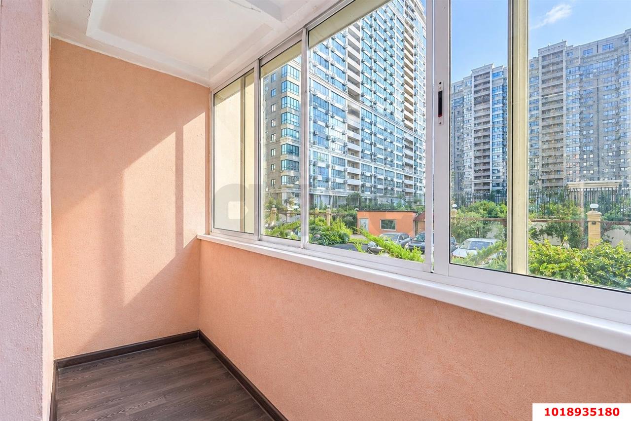 Фото №6: 2-комнатная квартира 74&nbsp;м², 1/16&nbsp;эт. - Краснодар, Западный внутригородской округ, мкр. Фестивальный, пр-д Дальний, 3