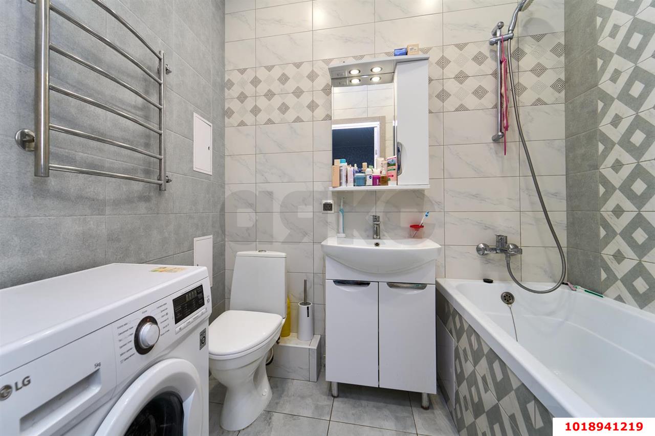 Фото №8: 1-комнатная квартира 44&nbsp;м², 6/8&nbsp;эт. - Краснодар, Прикубанский внутригородской округ, Калинино, мкр. Завод Радиоизмерительных Приборов, ул. Российская, 347
