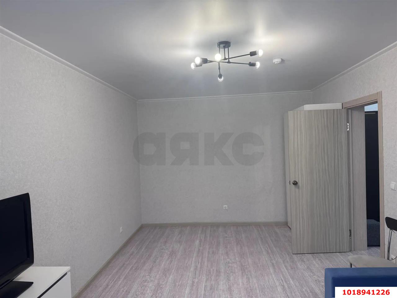 Фото №1: 1-комнатная квартира 38&nbsp;м², 10/16&nbsp;эт. - Краснодар, Прикубанский внутригородской округ, мкр. Молодёжный, ул. Душистая, 25