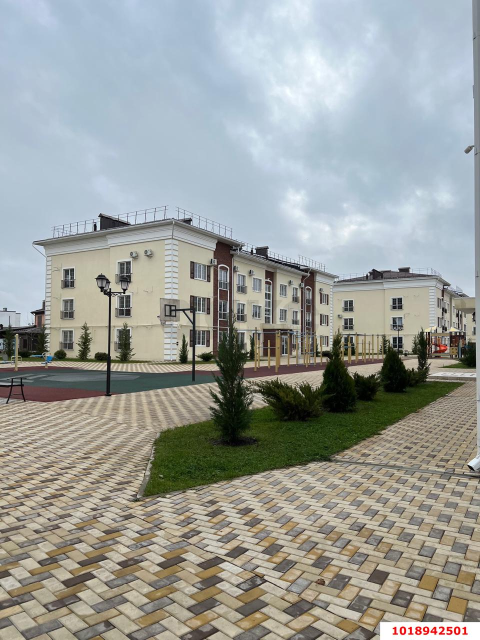 Фото №1: 1-комнатная квартира 44&nbsp;м², 3/3&nbsp;эт. - Краснодар, Прикубанский внутригородской округ, мкр. жилой комплекс Гарантия в Немецкой Деревне, ул. Атлантическая, 2к4