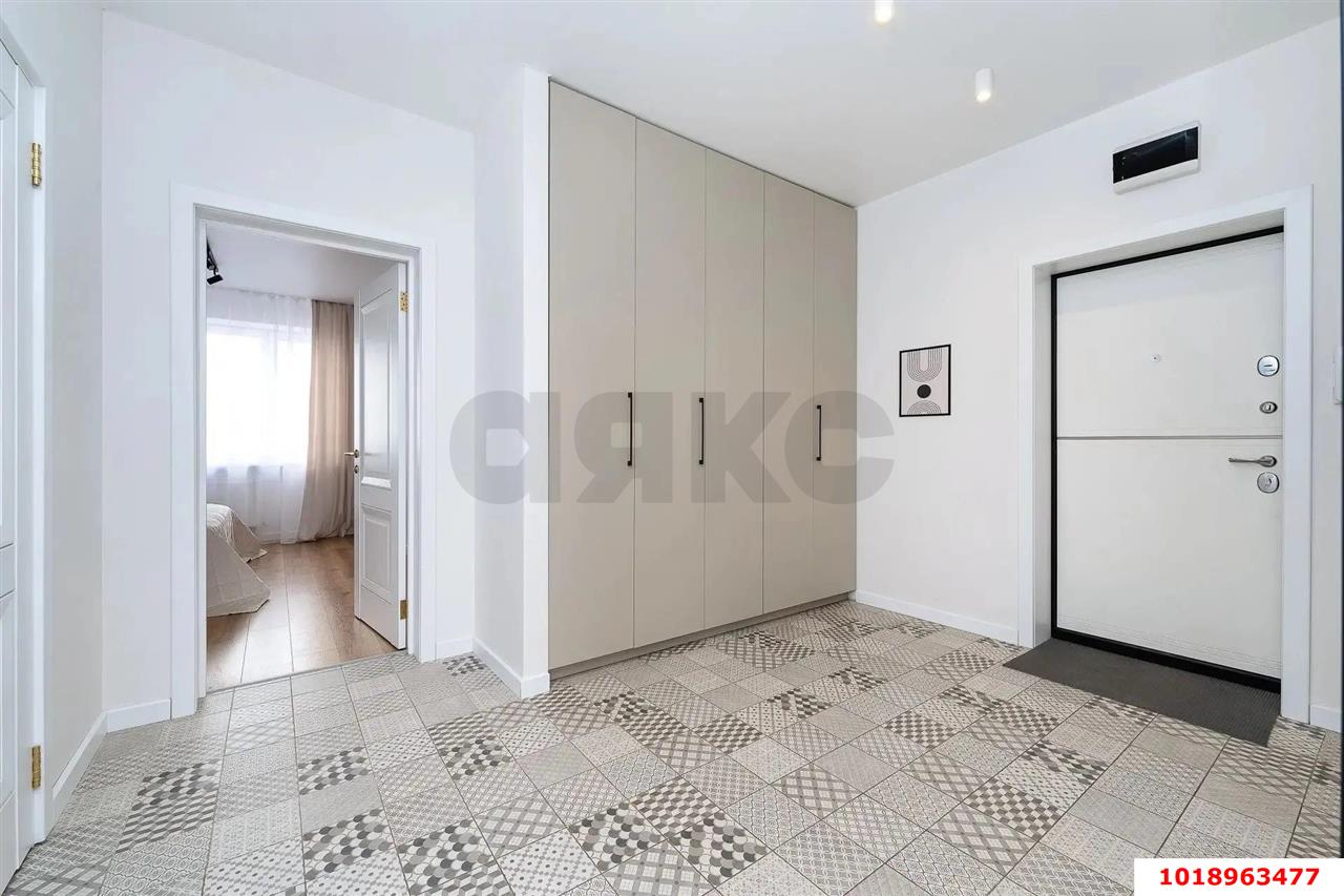 Фото №7: 2-комнатная квартира 68&nbsp;м², 15/22&nbsp;эт. - Краснодар, Прикубанский внутригородской округ, ЖК Губернский, мкр. 1-й квартал, ул. Домбайская, 63