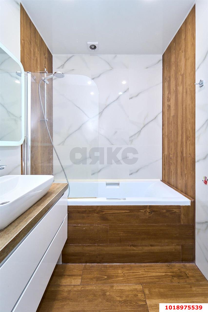 Фото №14: 2-комнатная квартира 71&nbsp;м², 12/22&nbsp;эт. - Краснодар, Центральный внутригородской округ, Табачная Фабрика, мкр. ЖК Все Свои Вип, ул. Колхозная, 5