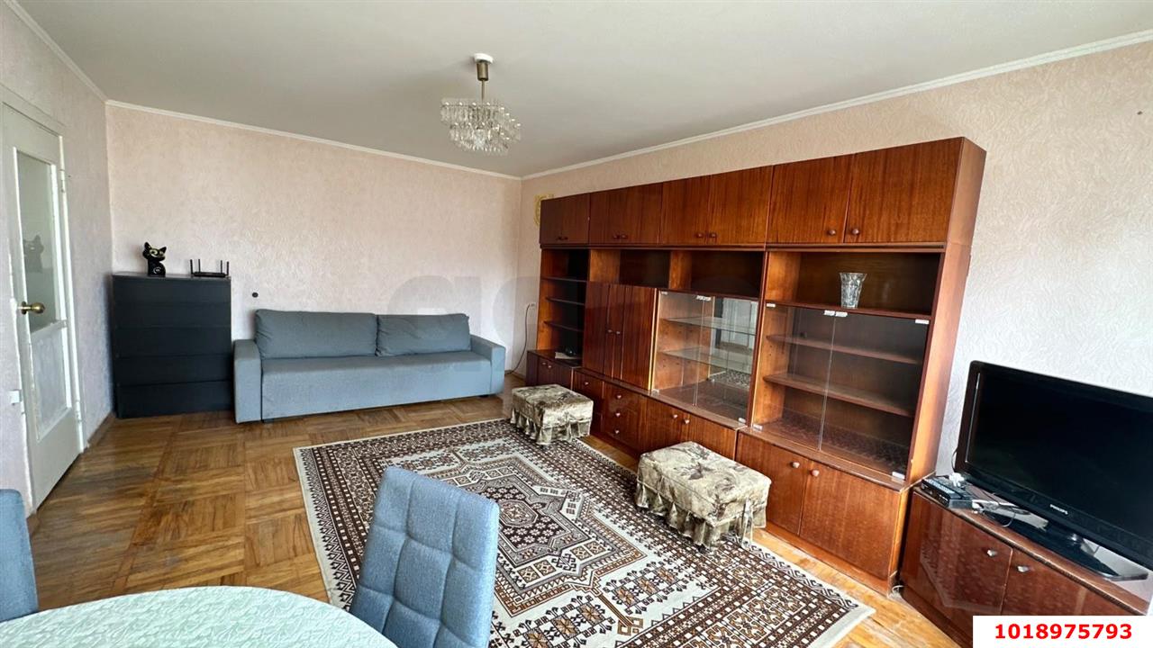Фото №1: 3-комнатная квартира 65&nbsp;м², 1/9&nbsp;эт. - Краснодар, Западный внутригородской округ, мкр. Центральный, ул. Гоголя, 64