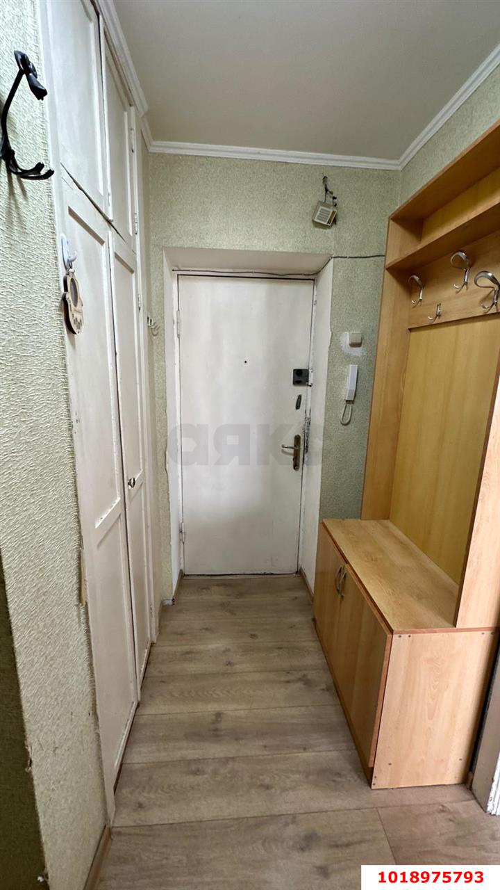 Фото №12: 3-комнатная квартира 65&nbsp;м², 1/9&nbsp;эт. - Краснодар, Западный внутригородской округ, мкр. Центральный, ул. Гоголя, 64