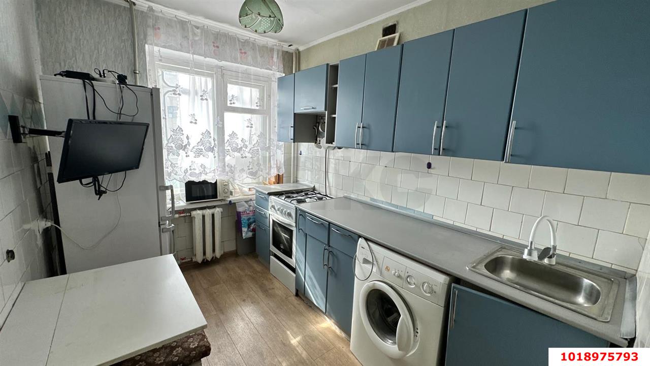 Фото №7: 3-комнатная квартира 65&nbsp;м², 1/9&nbsp;эт. - Краснодар, Западный внутригородской округ, мкр. Центральный, ул. Гоголя, 64