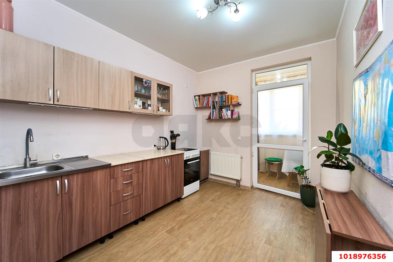Фото №1: 1-комнатная квартира 40&nbsp;м², 1/16&nbsp;эт. - Краснодар, Прикубанский внутригородской округ, Фестивальный, мкр. Солнечный, ул. имени Симиренко, 45