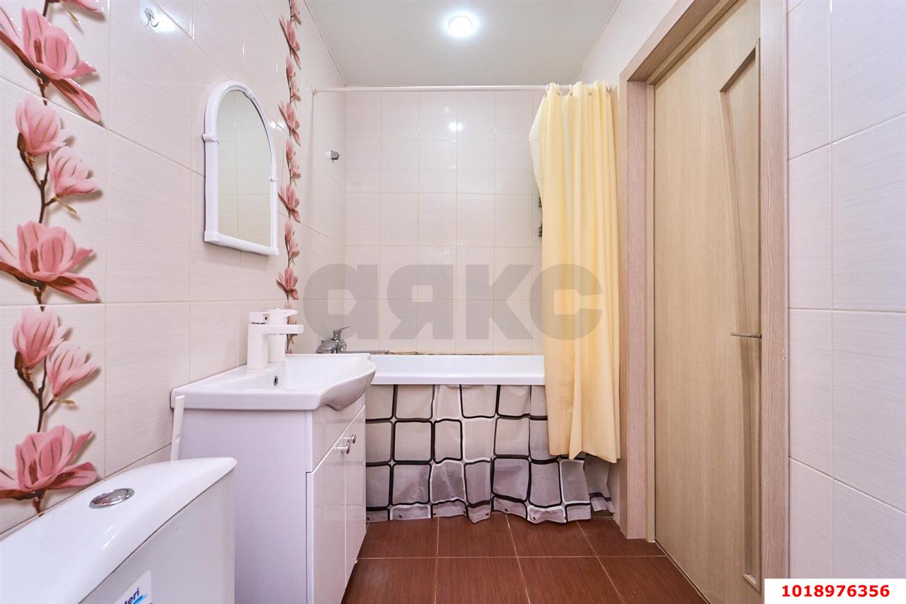 Фото №13: 1-комнатная квартира 40&nbsp;м², 1/16&nbsp;эт. - Краснодар, Прикубанский внутригородской округ, Фестивальный, мкр. Солнечный, ул. имени Симиренко, 45
