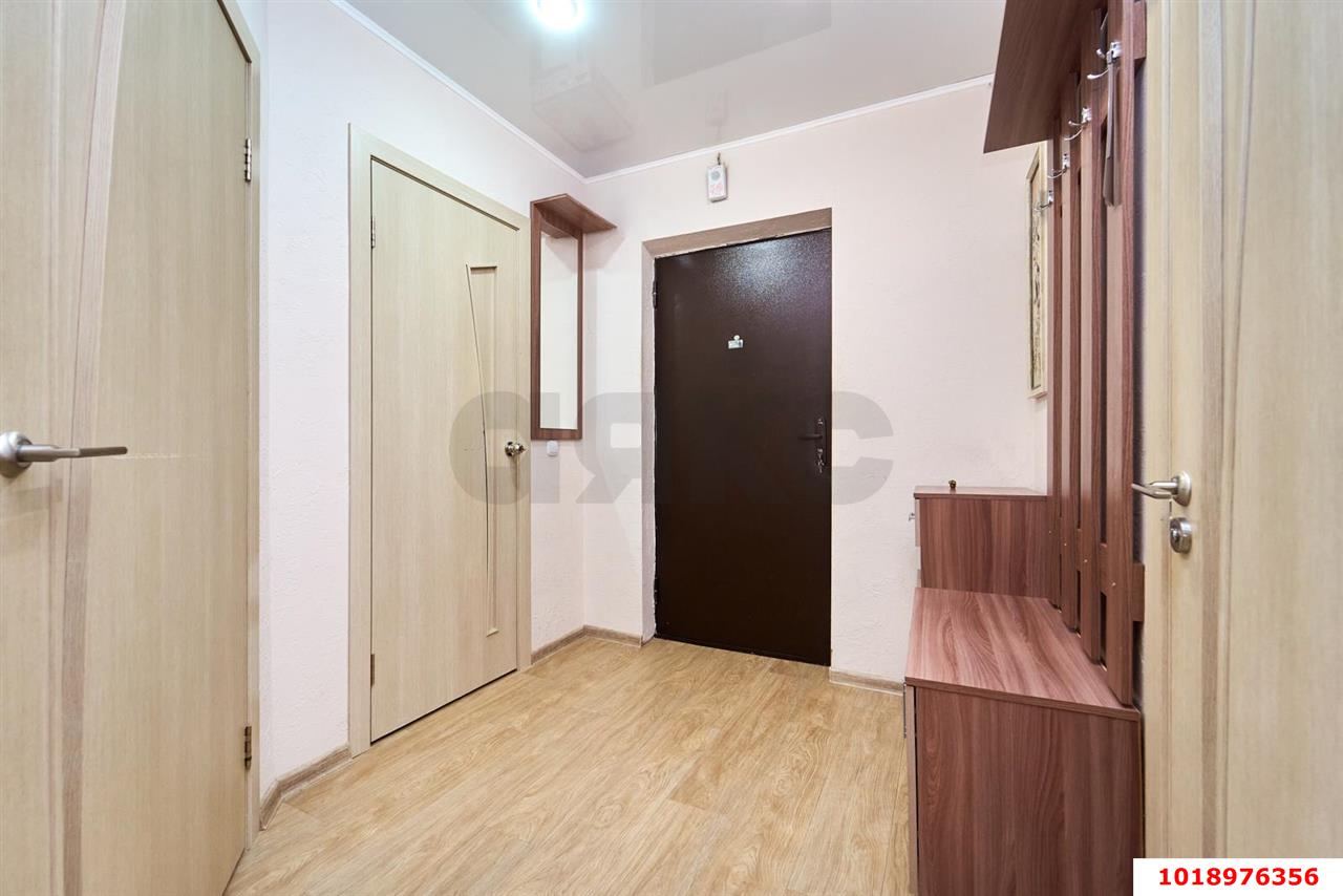 Фото №3: 1-комнатная квартира 40&nbsp;м², 1/16&nbsp;эт. - Краснодар, Прикубанский внутригородской округ, Фестивальный, мкр. Солнечный, ул. имени Симиренко, 45