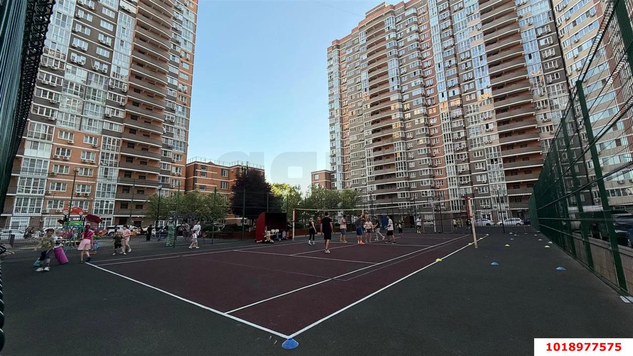 Фото №3: 3-комнатная квартира 72&nbsp;м², 2/24&nbsp;эт. - Краснодар, Прикубанский внутригородской округ, Завод Измерительных Приборов, мкр. ЖК Москва, ул. Российская, 79/3к2