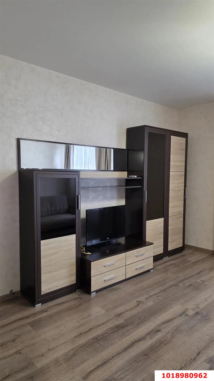 Фото №2: 1-комнатная квартира 43&nbsp;м², 9/12&nbsp;эт. - Краснодар, Прикубанский внутригородской округ, Фестивальный, мкр. Отделение № 1 совхоза Солнечный, ул. Ковалёва, 5