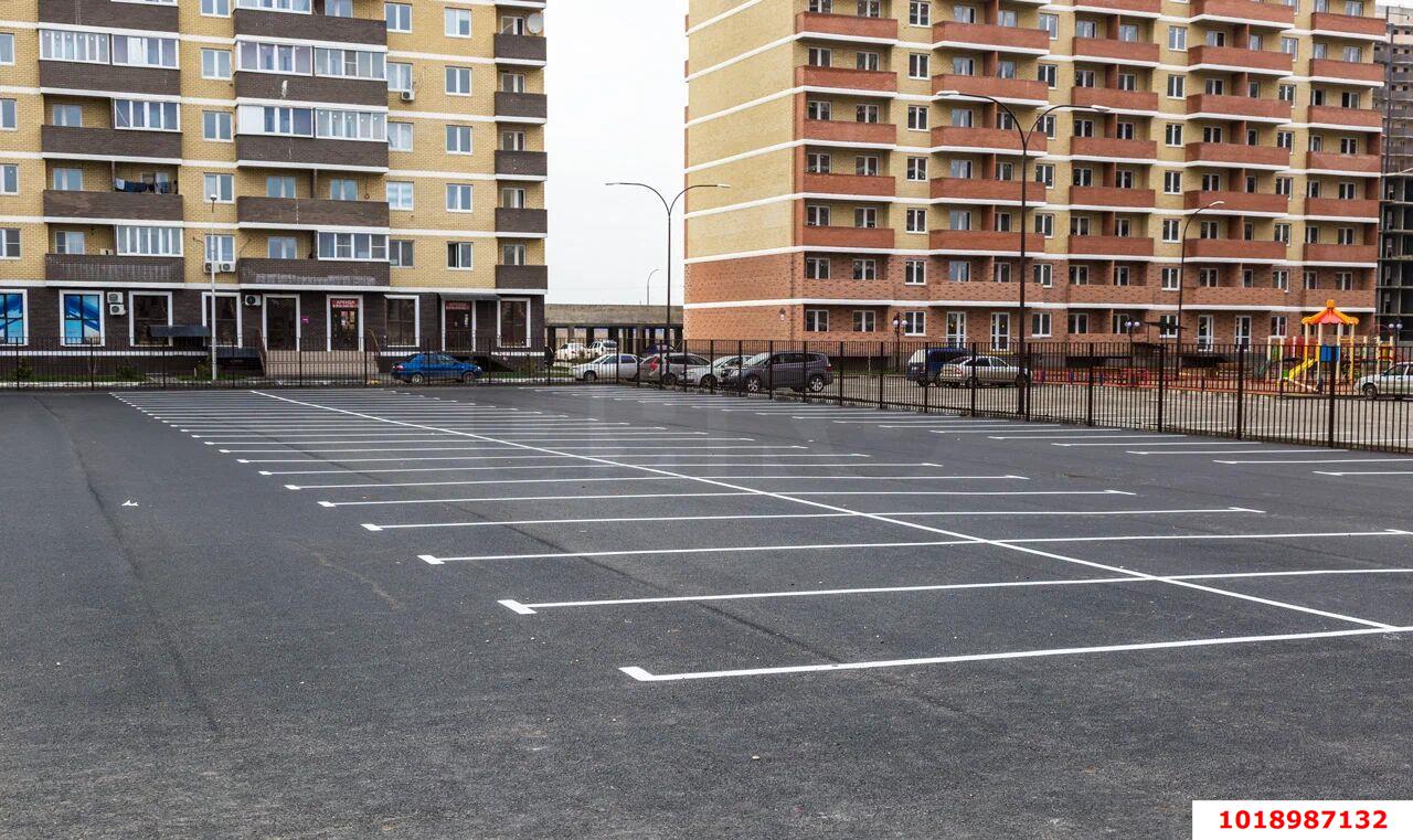 Фото №12: 2-комнатная квартира 60&nbsp;м², 2/17&nbsp;эт. - Краснодар, Прикубанский внутригородской округ, имени Петра Метальникова, мкр. ЖК Времена Года 3, ул. Цезаря Куникова, 24к1