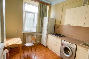 Фото №1: 2-комнатная квартира 55 м², 2/2 эт. - Краснодар, мкр. Западный внутригородской округ, ул. Дальняя, 1/4