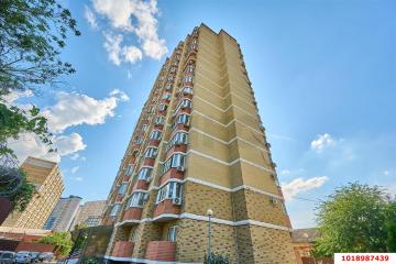 Фото №1: 1-комнатная квартира 39 м², 7/18 эт. - Краснодар, мкр. ЖК Старокубанский, ул. Старокубанская, 2/5