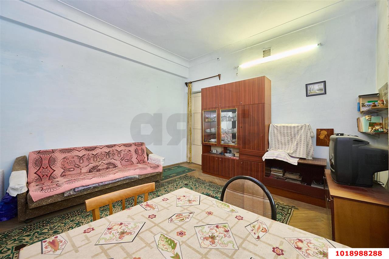 Фото №4: 3-комнатная квартира 85&nbsp;м², 2/4&nbsp;эт. - Краснодар, Центральный внутригородской округ, мкр. Центральный, ул. Северная, 305
